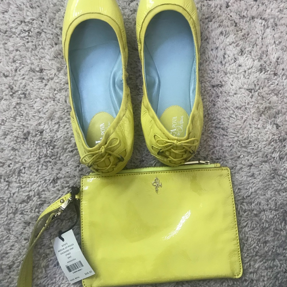 Tory Burch ballet flats with wristlet- never worn